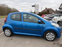 PEUGEOT 107