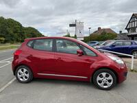 KIA VENGA