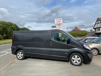 VAUXHALL VIVARO