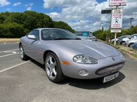 JAGUAR XK8