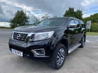 NISSAN NP300