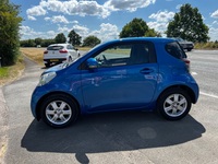 TOYOTA IQ